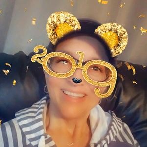 Meet your Posher, Lindell